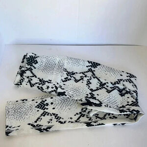 SAVVI FIT Snake Print Womens MEDIUM Black & White Full Length Leggings